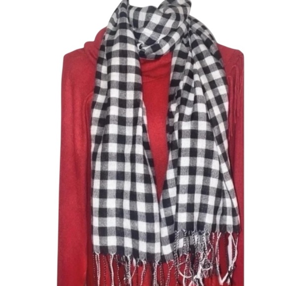 Fringed Scarf Large Checkerboard Black and White
66” x 22” - Picture 1 of 7